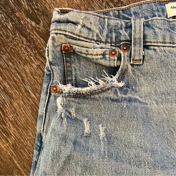 Abercrombie & Fitch Distressed Skinny High Rise Jeans Size 28 / 6s - Picture 10 of 15